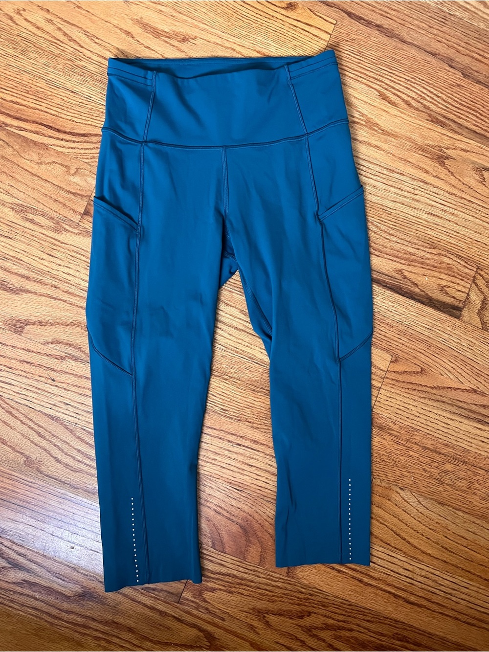 Lululemon Teal Blue High-Waist Capri Leggings 6